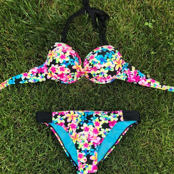 Floral Bikini Set - Picture 1 of 4